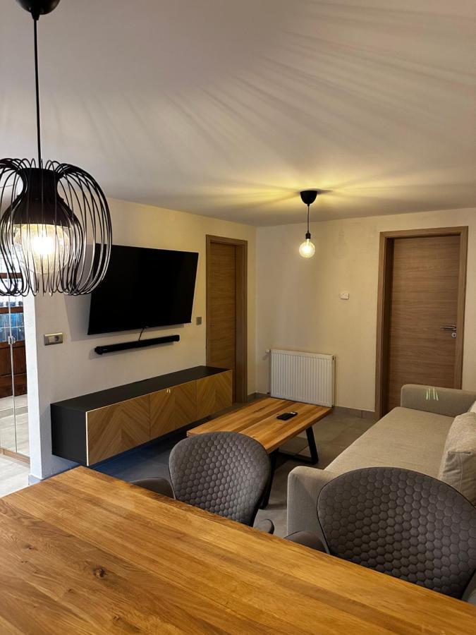 Martinova Izba - Rooms & Apartments Laško Esterno foto