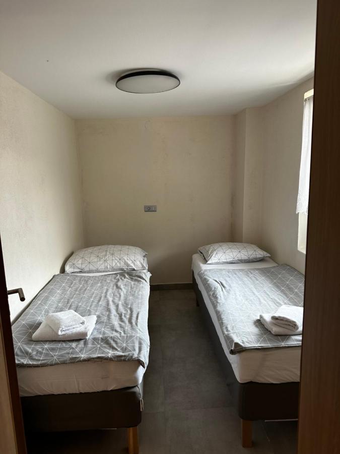 Martinova Izba - Rooms & Apartments Laško Esterno foto